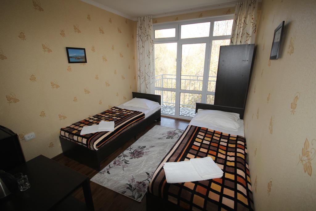 Guest House Parus Bosteri Kültér fotó